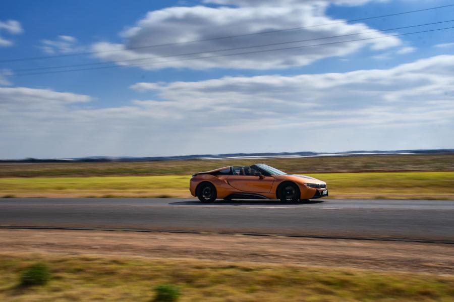  BMW i8 Roadster (I15) 2018 года  (ZA) (фото 15 из 44)